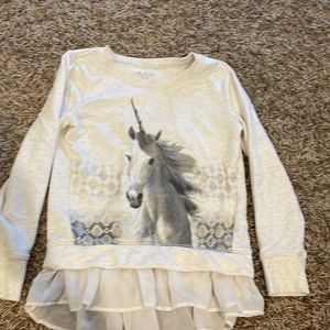 The Childern’s Place size 7/8 sweatshirt with ruffle unicorn excellent condition